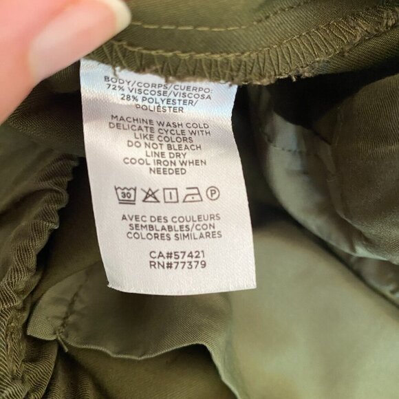 Ann Taylor Size 12 Womens Cargo Style Pants Ankle Length Cuffed - Picture 6 of 9